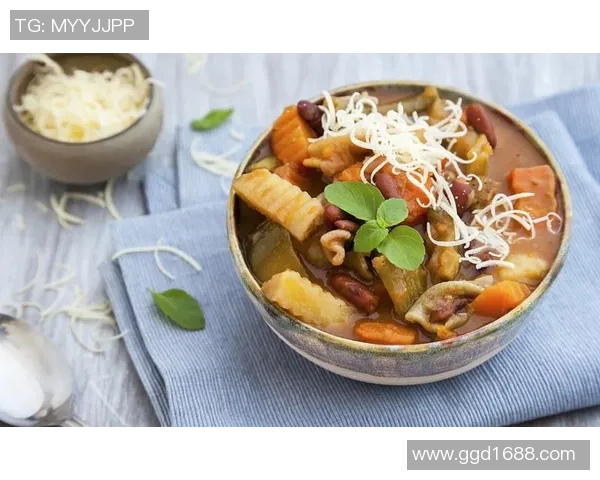 足球明星们的厨房秀大集合美味佳肴与精彩瞬间尽在其中